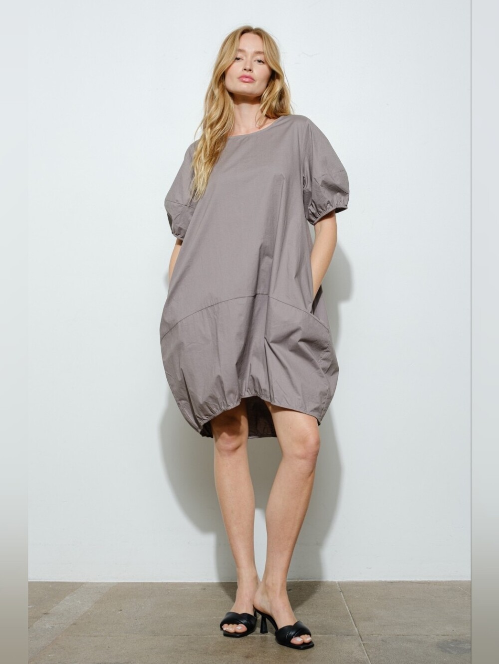 NWT Poplin Short Sleeve Bubble Dress Mocha S/M/L